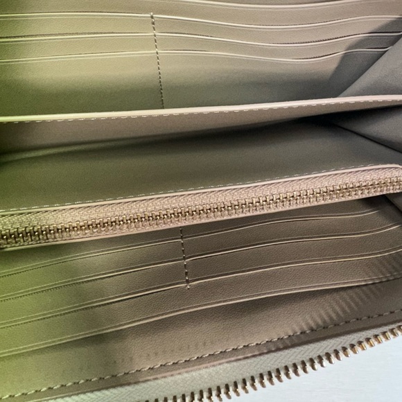 COACH Wallet Long FC8695 C8695 Chalk Multi Signature Mystical - Picture 5 of 8